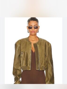 Allure Bomber in Ash
LIONESS